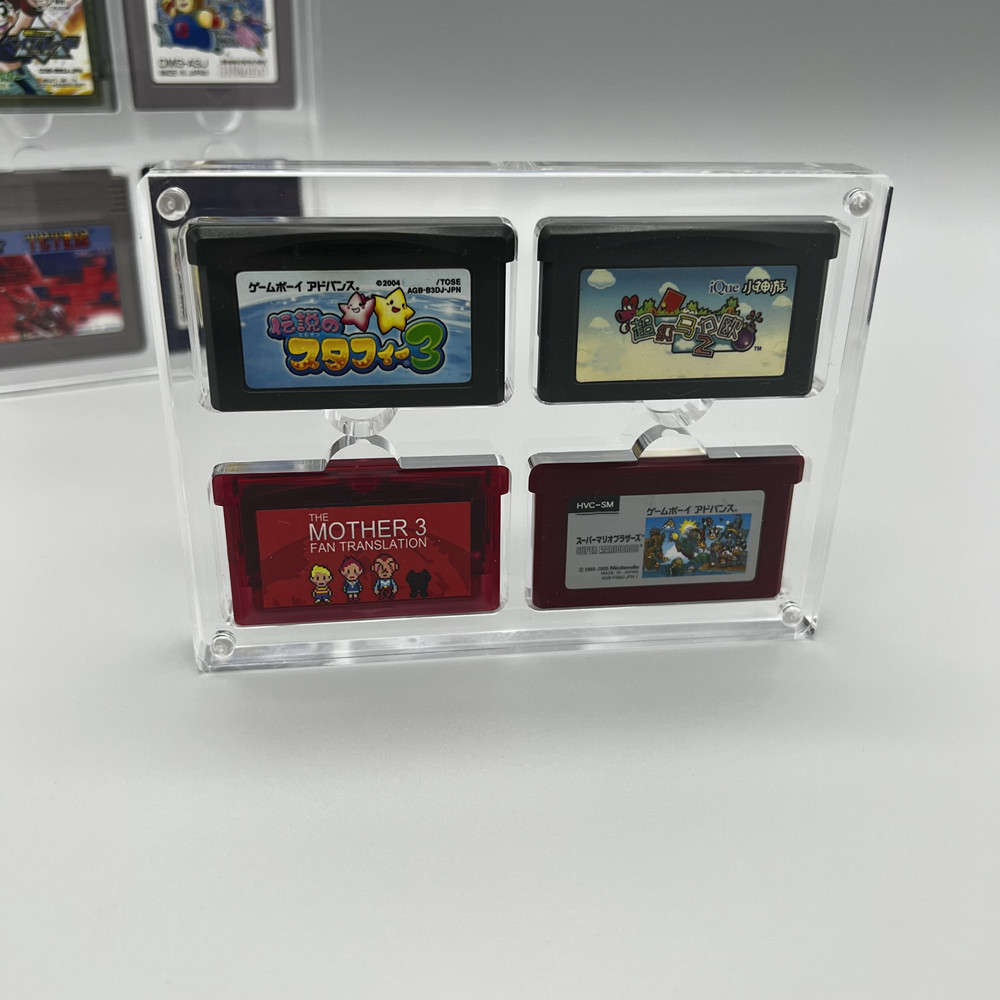 Custodia rigida per cartucce c - Game Boy Cartridge Holder recensione e prezzo